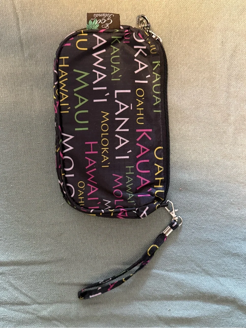 Eco Island Hawaii Wristlet Wallet – Hawaiian Islands Print